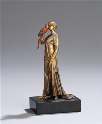Bronzefigur einer Dame mit einem Papagei, Entwurf: um 1900/20 - Jugendstil and 20th Century Arts and Crafts
