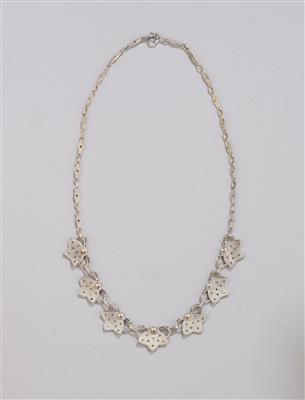 Collier aus Sterlingsilber mit Floraldekor und Markasitenbesatz, Theodor Fahrner, Pforzheim, um 1930/35 - Jugendstil e arte applicata del XX secolo