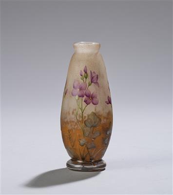 Kleine Vase "Cardamine pratensis", Daum, Nancy, um 1904 - Secese a umění 20. století