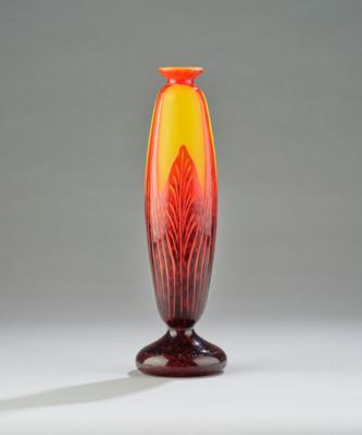 A vase 'Feuilles de Tabac', Verrerie Schneider, Epinay-Sur-Seine, 1922/23 - Jugendstil and 20th Century Arts and Crafts