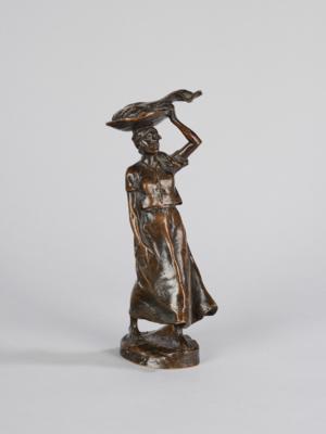 H. Müller (probably Heinz Müller, Münster 1872 - Düsseldorf 1937), a bronze sculpture of a young woman in a rural costume, designed in around 1910/15 - Jugendstil e arte applicata del XX secolo