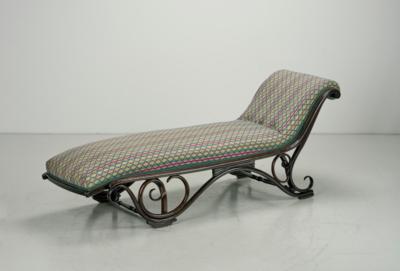 A daybed with modern upholstery, model number 1122, added to the Jacob & Joseph Kohn catalogue, 1904 - Secese a umění 20. století