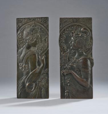 Zwei Reliefs mit Motiven von Alphonse Mucha: "The Cowslip" und "Byzantine Head: The Blonde" - Kleinode des Jugendstils & Angewandte Kunst des 20. Jahrhunderts