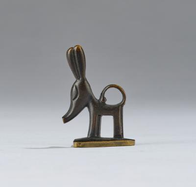 A dog (extinguisher), model number 9413, first designed in 1953, executed by Werkstätte Hagenauer, Vienna - Jugendstil e arte applicata del XX secolo