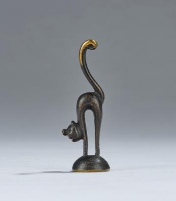 Karl Hagenauer, a cat (extinguisher), model number 5780, first executed in 1931-48, executed by Werkstätte Hagenauer, Vienna - Jugendstil e arte applicata del XX secolo