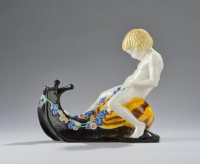 Michael Powolny, a figure astride a snail, model number 81, designed in around 1907, executed by Wiener Keramik, by 1912 - Jugendstil e arte applicata del XX secolo