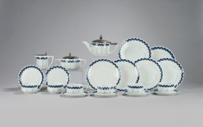 Elements of a tea service 'Donatello' with 'triangle' decoration, form design by Hans Günther Reinstein and Philipp Rosenthal, 1904, executed by Rosenthal, c. 1907-10 - Jugendstil e arte applicata del XX secolo