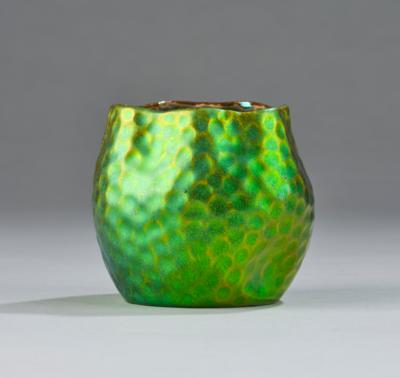 A vase, model number 5434, model 1898-1900, executed by Zsolnay, Pécs, c. 1900/04 - Jugendstil and 20th Century Arts and Crafts