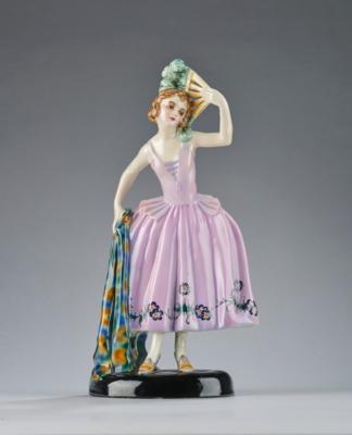 Johanna Meier-Michel, a lady with a fan standing on an oval base, model number 5258, designed in around 1923, executed by Wiener Manufaktur Friedrich Goldscheider, by c. 1941 - Secese a umění 20. století