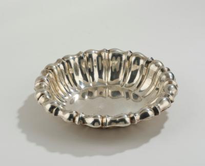 A 900 silver bowl, Jarosinski & Vaugoin, Vienna, as of May 1922 - Jugendstil e arte applicata del XX secolo
