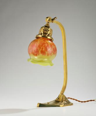 A brass table lamp with lamp shade by Wilhelm Kralik Sohn, Eleonorenhain, c. 1902 - Jugendstil e arte applicata del XX secolo