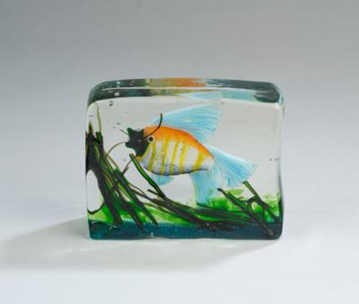 Aquarium mit einem Fisch, Gino Cenedese zugeschrieben - Kleinode des Jugendstils & Angewandte Kunst des 20. Jahrhunderts