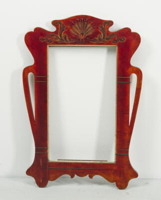 A large frame with a carved shell motif and leaves, c. 1900 - Jugendstil e arte applicata del XX secolo