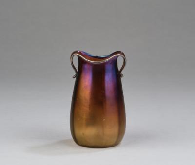A handled vase with galvanoplastic decoration, Johann Lötz Witwe,  Klosermühle, for E. Bakalowits, Söhne, Vienna c. 1902 - Jugendstil and 20th  Century Arts and Crafts 2023/11/03 - Realized price: EUR 1,700 - Dorotheum