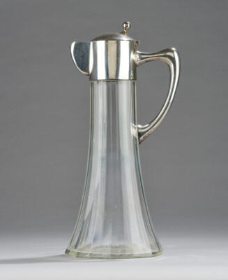 An Art Deco handled jug with silver mount, Leopold Mandl, Vienna, by May 1922 - Jugendstil e arte applicata del XX secolo