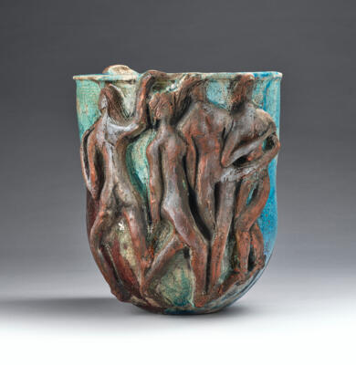Expressive Vase mit halbplastischen Frauenfiguren - Kleinode des Jugendstils & Angewandte Kunst des 20. Jahrhunderts