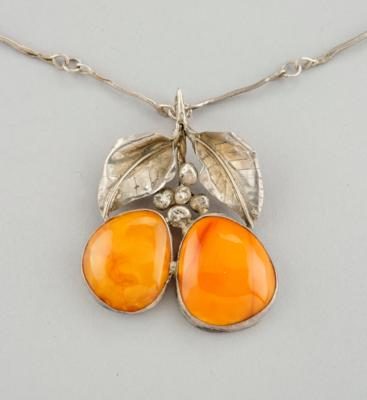 An 875 silver pendant and chain with fruit decoration and amber, Warsaw, after 1986 - Secese a umění 20. století