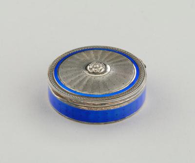 A 900-silver lidded box with enamelling, Georg Adam Scheid, Vienna, c. 1900 - Jugendstil and 20th Century Arts and Crafts