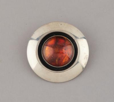 A sterling silver brooch with amber, Niels Erik From, Denmark, c. 1960/75 - Secese a umění 20. století