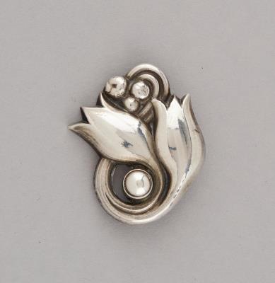 Georg Jensen, a brooch with floral motifs, model number 100A, designed in around 1915, executed by Georg Jensen, Copenhagen, after 1945 - Jugendstil and 20th Century Arts and Crafts
