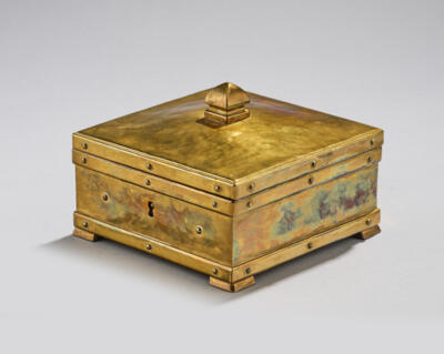 A square brass box, c. 1920/30 - Secese a umění 20. století