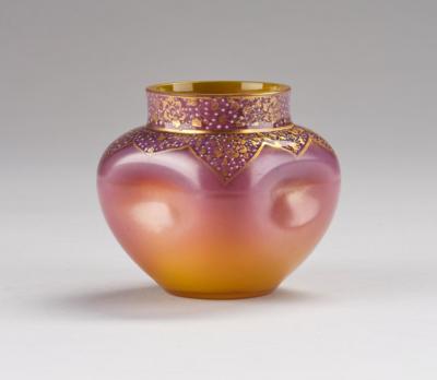 Vase mit vergoldetem Dekor, Johann Lötz Witwe, Klostermühle, 1893 - Kleinode des Jugendstils & Angewandte Kunst des 20. Jahrhunderts