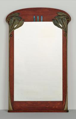 A brass wall mirror with leaf motifs and buds, c. 1920 - Jugendstil e arte applicata del XX secolo