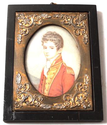 Kleine, ovale Porträtminiatur eines jungen Herren - Armi d'epoca, uniformi e militaria