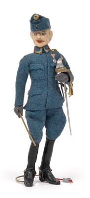 Handgefertigte, stoffbekleidete Figurine von Hauptmann a. D. Krauhs, - Historische Waffen, Uniformen, Militaria