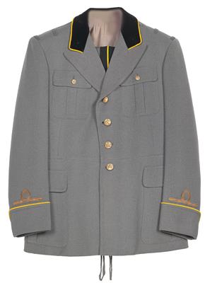 Italienische Uniform eines Leutnants der Artillerie, - Starožitné zbraně