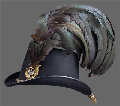 A hat for the parade dress uniform for - Antique Arms, Uniforms and Militaria