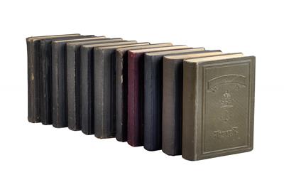 A mixed lot of 11 editions of the naval almanac, - Armi d'epoca, uniformi e militaria