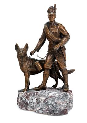 Bronzestatuette - Hundeführer der k. k. Landwehr-Gebirgstruppen mit Schäferhund, - Starožitné zbraně