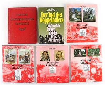 Konvolut von 8 Büchern und 2 Broschüre zum Thema k. u. k. Armee. - Historische Waffen, Uniformen, Militaria
