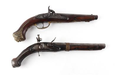 Zwei Pistolen: - Historische Waffen, Uniformen, Militaria