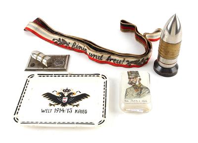 Konvolut von 4 patriotischen Gegenständen aus dem 1. WK: - Historische Waffen, Uniformen, Militaria