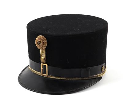 Schwarze steife Kappe für einen k. u. k Offizier, - Historische Waffen, Uniformen, Militaria