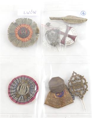 Konvolut von insgesamt 8 polnischen Medaillen, Abzeichen, Kokarden etc. - Historische Waffen, Uniformen, Militaria
