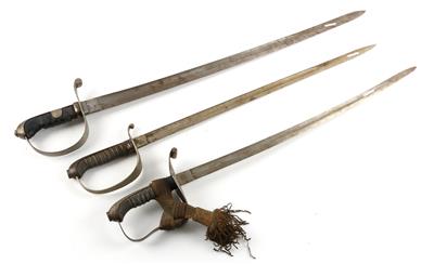 Konvolut von drei österreichischen Säbeln, - Antique Arms, Uniforms and Militaria