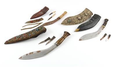 Konvolut von drei Kukri-Messern, - Armi d'epoca, uniformi e militaria