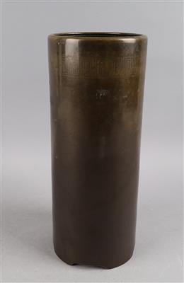 Vase bzw. Aufstellgefäß, kunstvoll gefertigt nach Art der Grabenkunst - Historische Waffen, Uniformen, Militaria