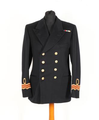 Blaue Bordjacke für einen 'Dentist-Lieutenant-Commander' des Royal Navy Volunteer Reserve Corps, - Historische Waffen, Uniformen und Militaria