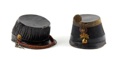 Konvolut von 2 belgischen Tschakos aus der 2. H. des 19. Jh.: - Armi d'epoca, uniformi e militaria
