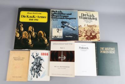 Konvolut Bücher und Broschüren zum Thema k. u. k. Armee, 8 Stück: - Historische Waffen, Uniformen und Militaria