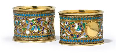 A pair of cloisonné serviette rings from Moscow, - Stříbro