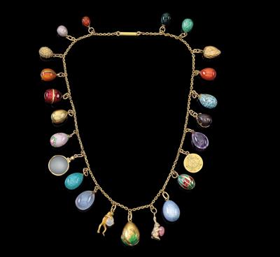 A chain with pendant eggs, from Russia, - Argenti