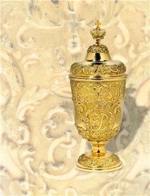 Tsarina Elisabeth Petrowna (1709-1762) - A lidded gold cup, - Silver