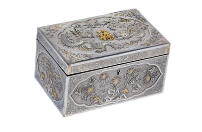 A lidded box from Indochina, - Stříbro