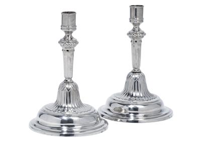 Paar Presover josephinische Kerzenleuchter, - Silber
