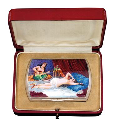 An erotic cigarette case from Vienna, - Stříbro